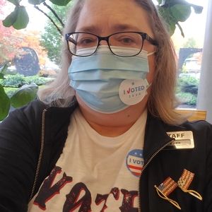 Meet your Posher, Lucy